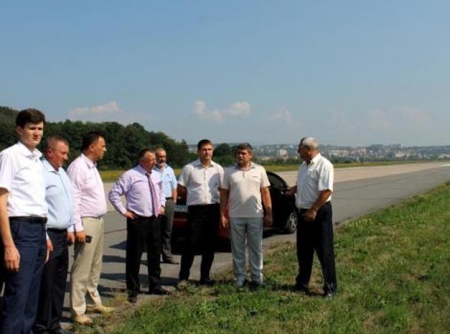 Представники Украероруху та Державіаслужби оглянули реконструкцію аеропорту «Ужгород»