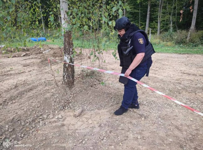 У селі на Ужгородщині виявлено старий боєприпас