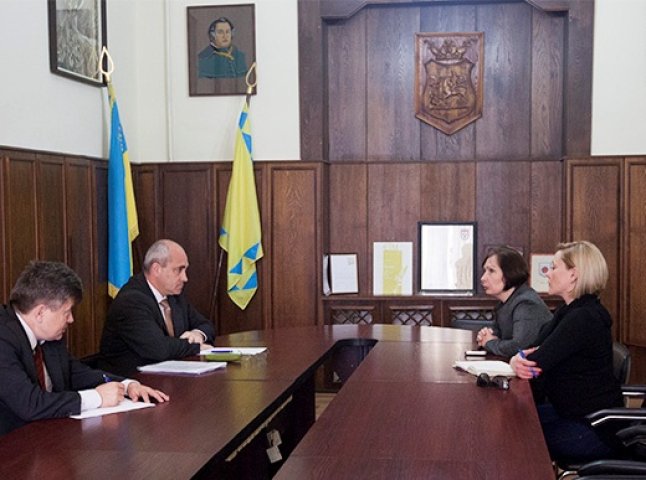 Мукачево відвідали представник Уповноваженого Верховної Ради з прав людини та директор програми "Рома України"