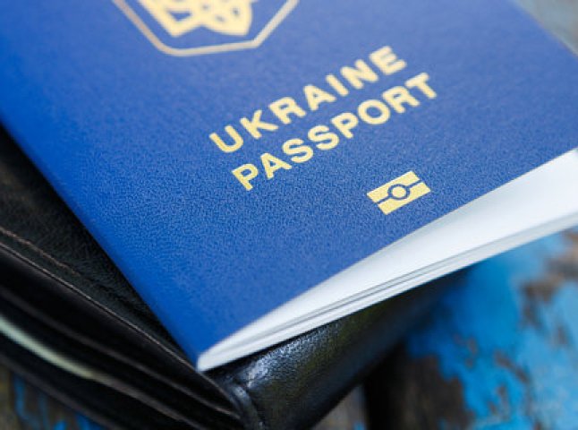 Сусідня країна вводить нові правила в’їзду для іноземців, включно й українців