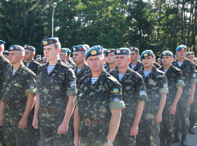 Закарпатців вчили, як допомогти українським військовим