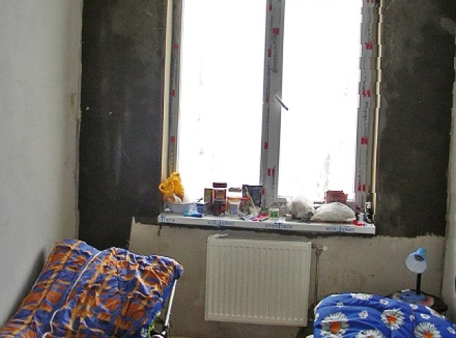 Постраждалих від вибуху в Мукачеві, виселили з готелів, не надавши натомість ніякого житла