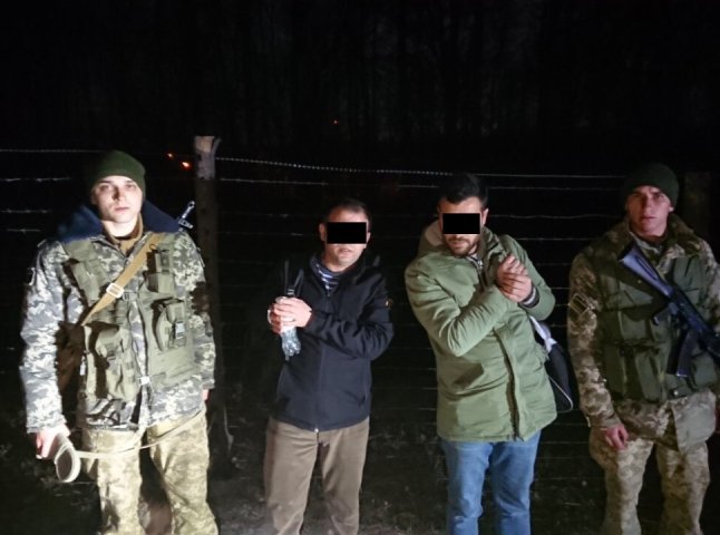На Ужгородщині вночі затримали трьох нелегалів
