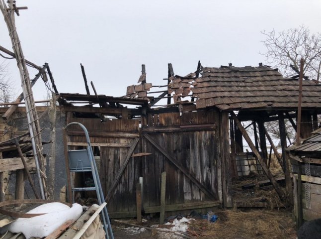 На Ужгородщині вогнеборці ліквідували пожежу