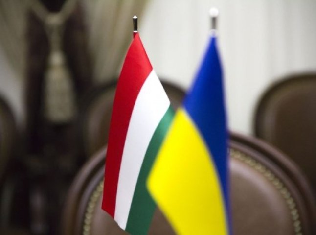 Українці можуть перетинати українсько-угорський кордон без обмежень