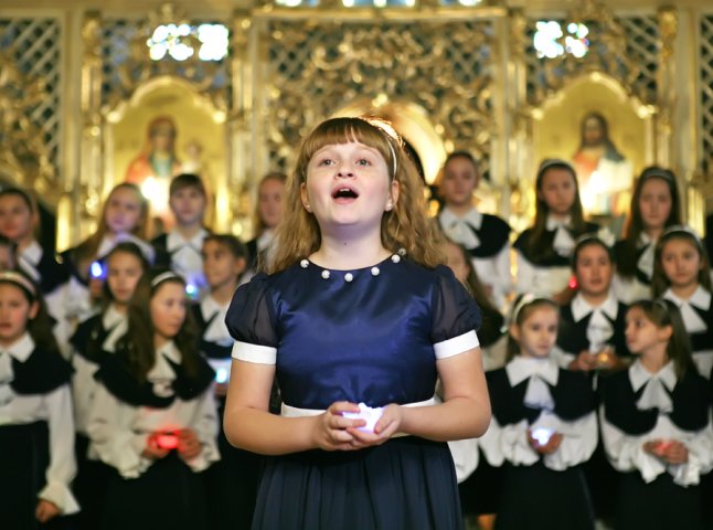 В ужгородському греко-католицькому соборі віряни почули "Різдвяні мелодії" (ФОТО)