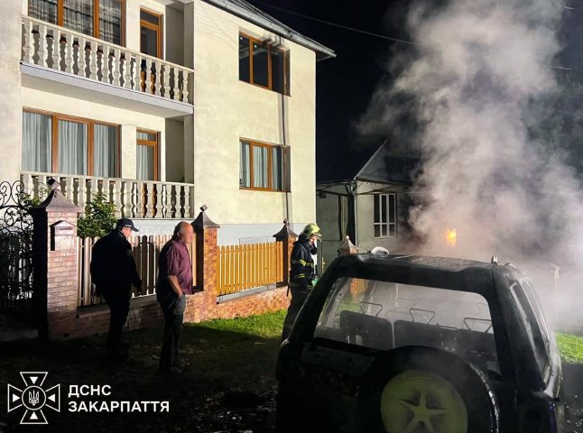 Закарпатець кинувся рятувати майно та зазнав травм у пожежі