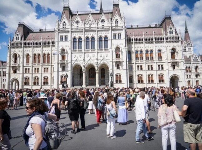 У Будапешті сьогодні протестували обурені угорці