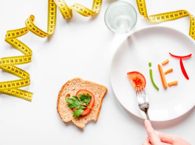 Якщо хочете схуднути до літа: які продукти потрібно негайно виключити з раціону Що не можна їсти при схудненні