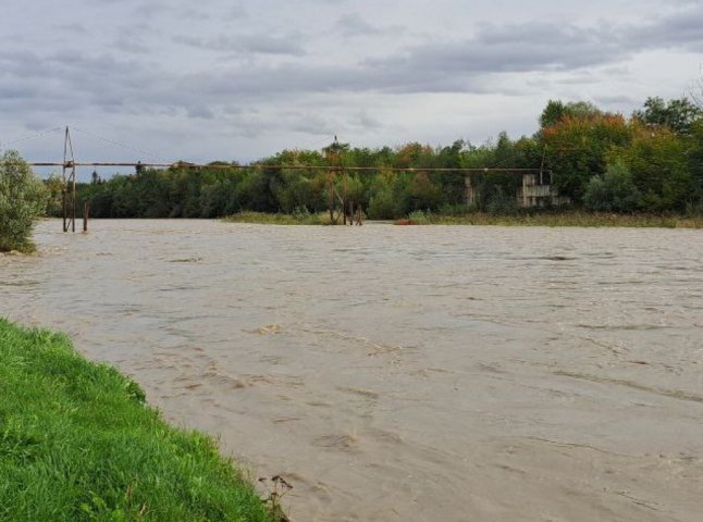 На Закарпатті, після сильних опадів, підвищиться вода в річках