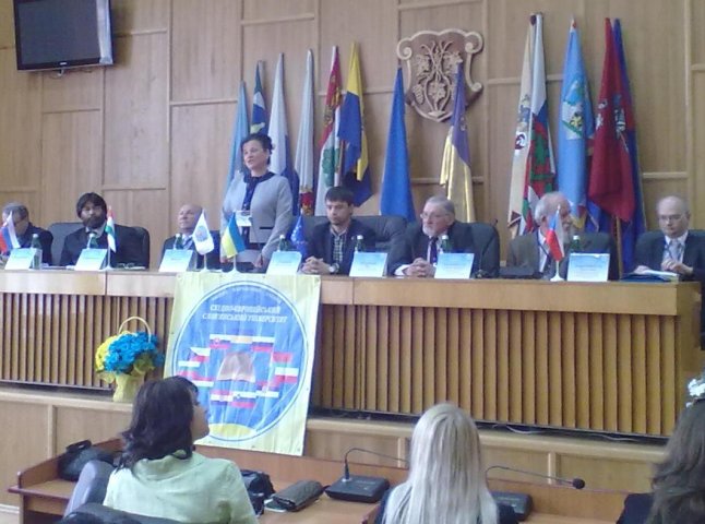 В Ужгороді зібрались науковці з України та Європи, щоб поговорити про слов’янський світ