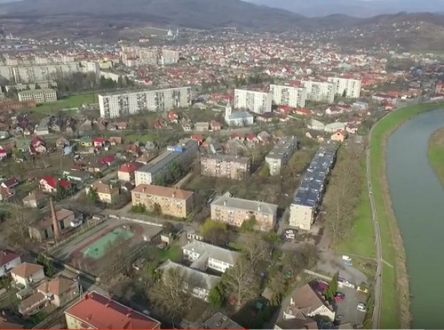 У мережі з’явились чергові відео Ужгорода і Мукачева, зняті з висоти пташиного польоту