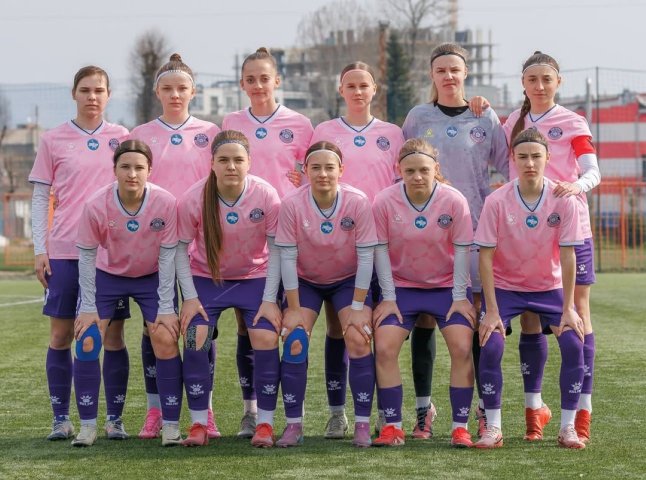 Закарпатські футболістки стали другими в Кубку ліги