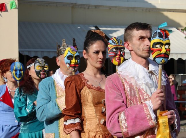 У Мукачеві відкрили фестиваль театральних колективів "Етно-Діа-Сфера"
