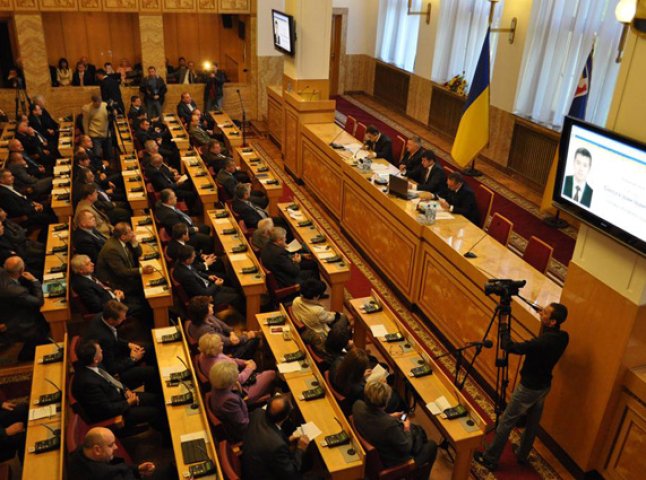 Володимир Чубірко пропонує зменшити кількість депутатів облради до 72-ох осіб