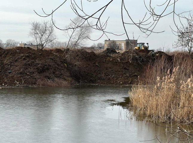 Чорне озеро Ужгород