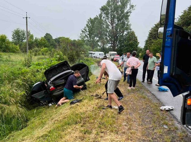 Водійка у важкому стані: в Мукачівській ТГ сталась аварія