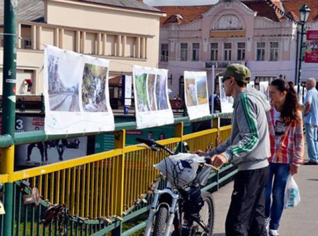 В Ужгороді встановили рекорд України найдовшою фотовиставкою