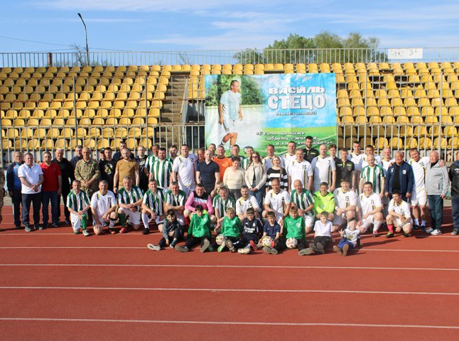 В Ужгороді товариським матчем вшанували пам’ять Василя Стеца