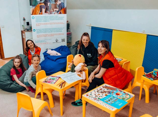 Представництво HealthRight International (Право на здоров’я) в Україні відкриває дитячі центри «МаленькіВеликі» у трьох областях України