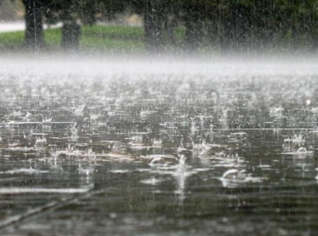 Синоптики прогнозують, що через сильні опади затопить частину Рахова