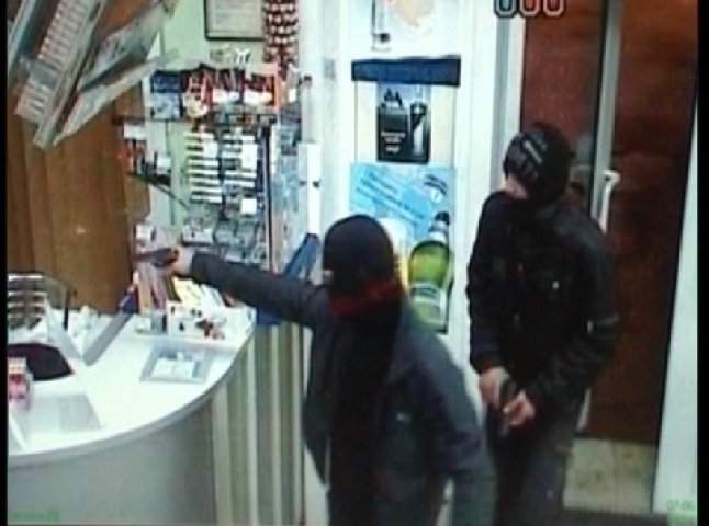У Перечині невідомі в масках пограбували ресторан