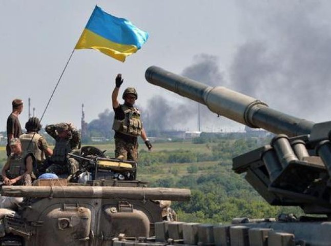 Лише один із 180 переселенців зі Сходу України у Закарпаття зголосився йти воювати за державу