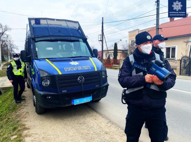 Патрульні фіксують порушення ПДР у Мукачеві й Ужгороді