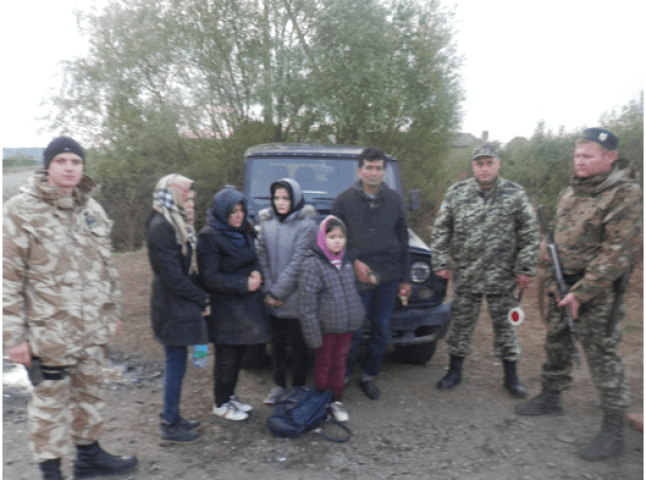 На Виноградівщині затримали ще п’ятьох афганських мігрантів