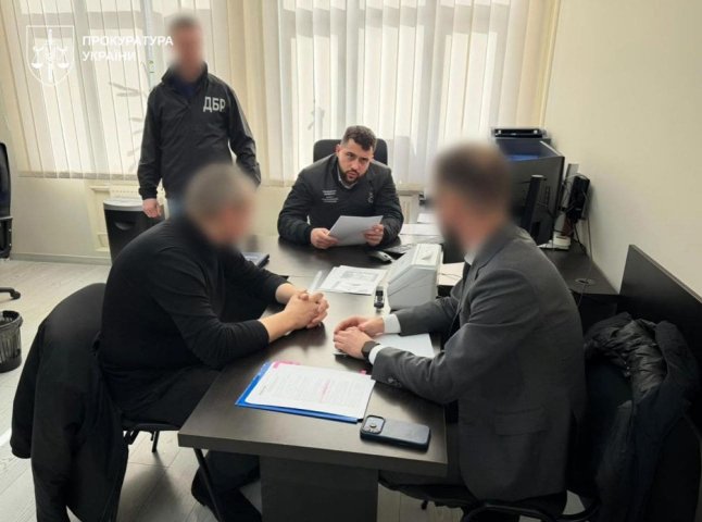 Суддя з фейковим дипломом роками отримував доплати на Закарпатті