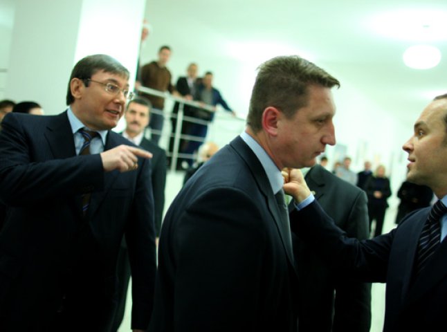 Генпрокурор Юрій Луценко хоче зняти недоторканність із нардепа-закарпатця Нестора Шуфрича