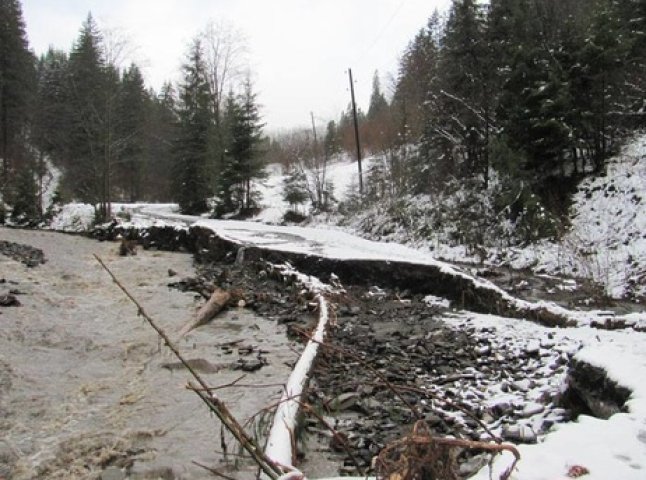 Рятувальники області відкачали воду з усіх підтоплених домогосподарств краю