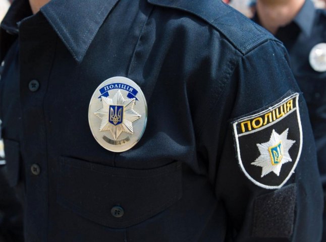 Закарпатський поліцейський скоїв ганебний злочин