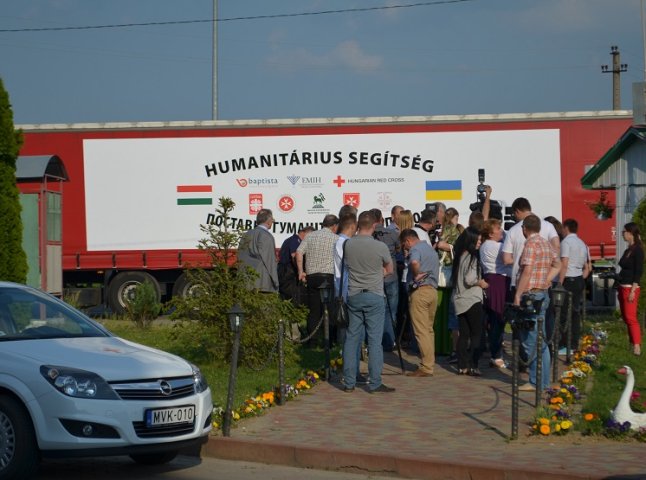 На кордоні затримують гуманітарну допомогу з Угорщини
