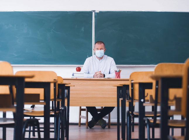 У школах однієї з громад на тиждень продовжили карантин