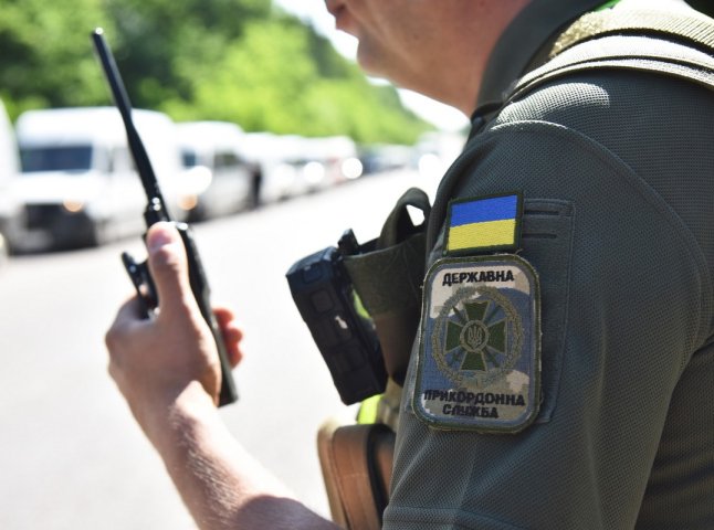 Триватиме орієнтовно 5 годин: для українців, які їдуть за кордон, опублікували інформацію Триватиме орієнтовно 5 годин: для українців, які їдуть за кордон, опублікували інформацію
