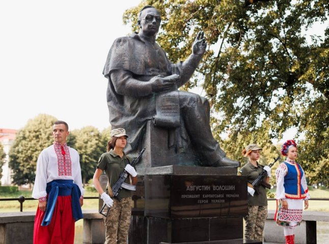 В Ужгороді відбулися урочистості з нагоди Дня державності України