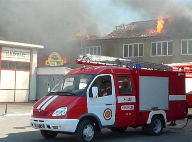 Підприємці: пожежа розгорілася через недбалість пожежників
