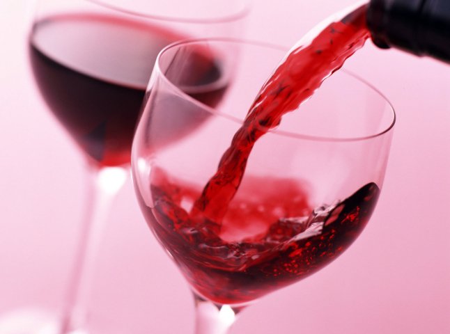 Закарпатське вино: міфи і правда про хмільну візитку краю