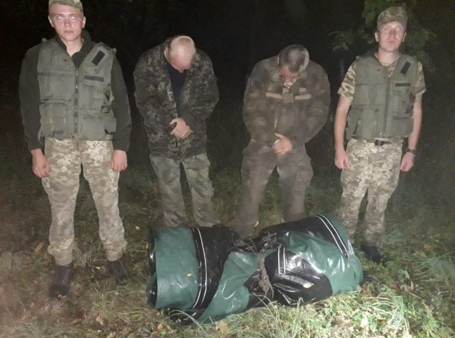 Двох чоловіків затримали на українсько-угорському кордоні