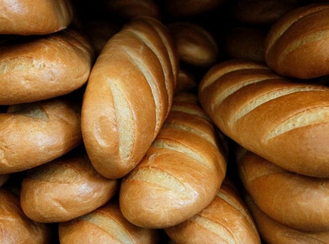 Ціна на хліб продовжує шокувати українців: скільки зараз коштує