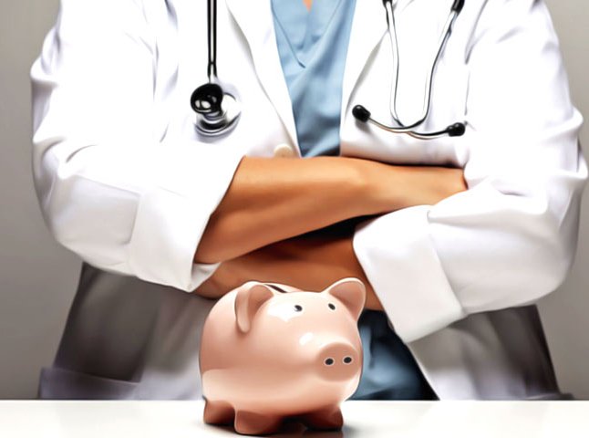 Уляна Супрун заявила про різке зростання зарплат у лікарів