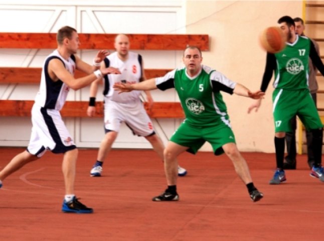 Відіграли матчі чвертьфінальної стадії чемпіонату області з баскетболу