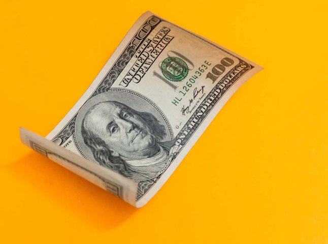 Банкір надав прогноз, яким буде курс долара в березні 2026 року