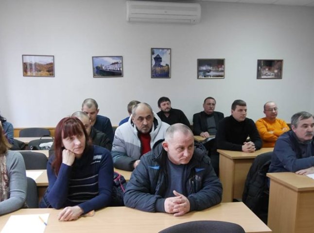 В Ужгородській міськраді обговорювали роботу служб таксі
