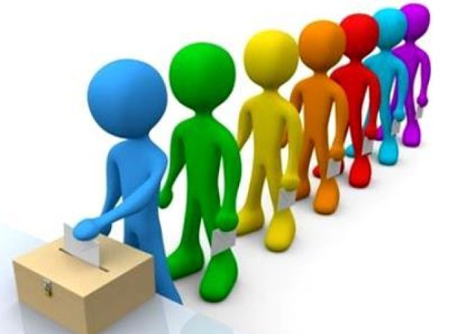 У пік голосування на дільницях Мукачева за годину голосувало близько 200 виборців