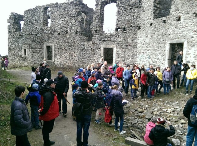 В Невицькому замку відбулась відкрита екскурсія старовинною пам’яткою архітектури