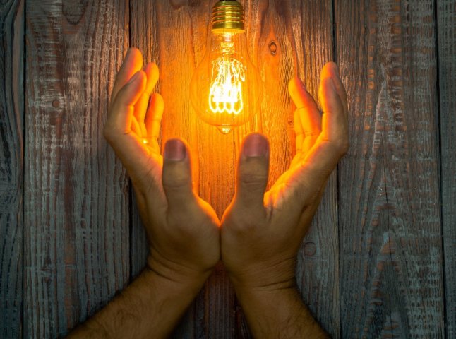 Графік відключень на 4 грудня: коли в четвер вимикатимуть світло