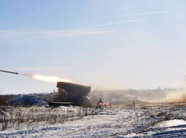 Бойовики "вітали" закарпатських військових з Різдвом Христовим "Градами" (ВІДЕО)