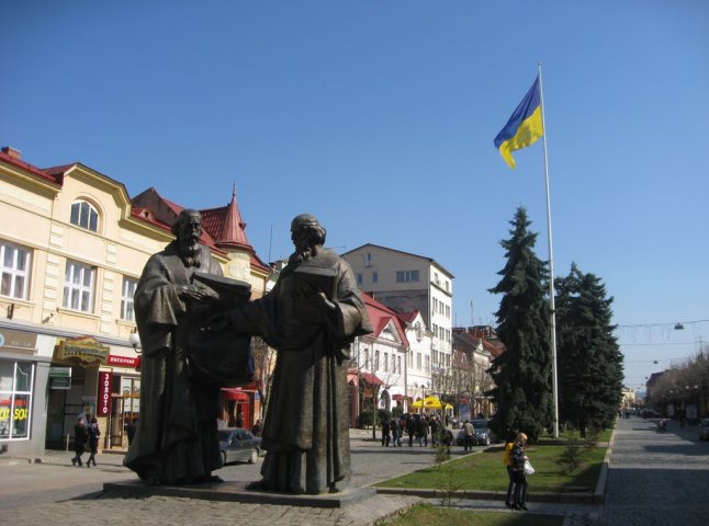 У Мукачеві сьогодні пройде мітинг-реквієм "Київ, ми з тобою!"